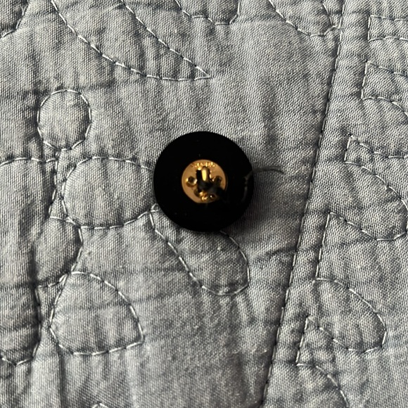 Chanel Button - Picture 2 of 3
